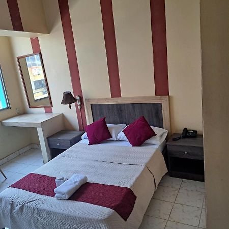 Atlantic Suites Hotel Guayaquil Luaran gambar