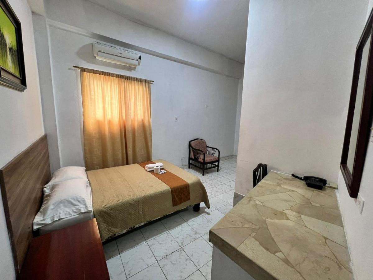 Atlantic Suites Hotel Guayaquil Luaran gambar