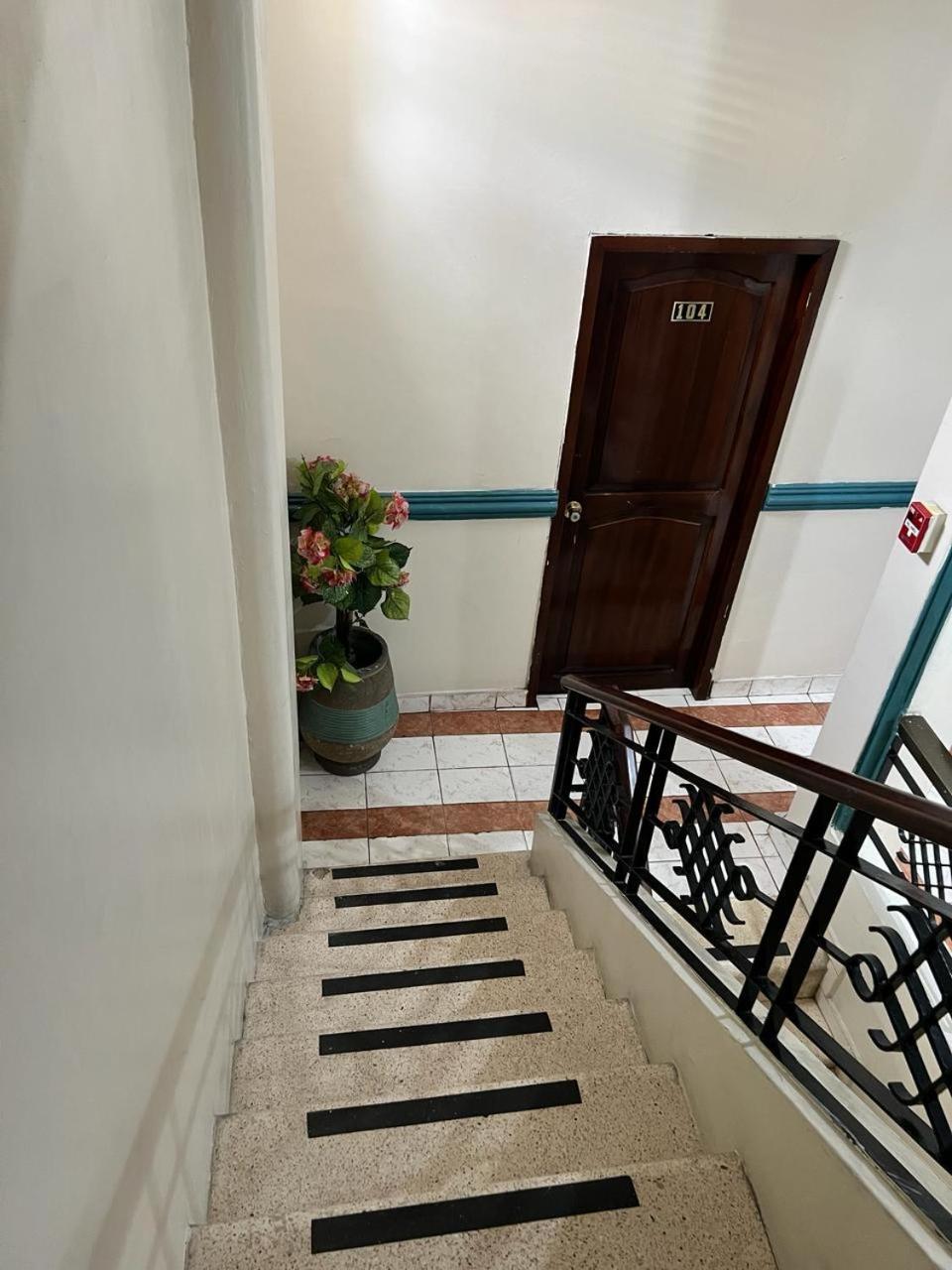 Atlantic Suites Hotel Guayaquil Luaran gambar